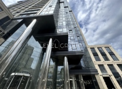      '136 Highlight Tower'  2