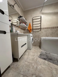   3-    .   '  ,       !  8