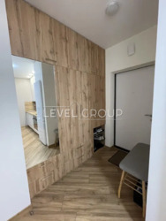 ������ 1-������� �������� 40 �2, �� ��������� 1�, 1 �� �� �����. ���� 8