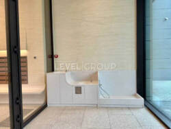   2    Crystal Park Tower . () 42  6