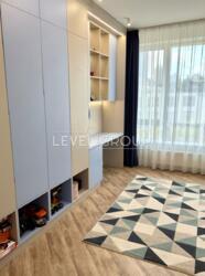  3 .  , 37/1    ,  10