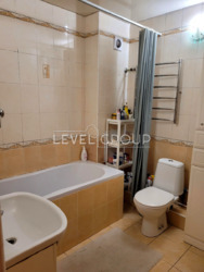 Продаж 3 кімнатної квартири в Святошинському районі Києва фото 11 Продаж 3 кімнатної квартири в Святошинському районі Києва фото 11