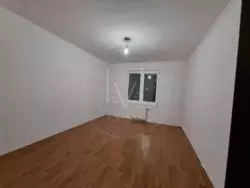  2      ,  8