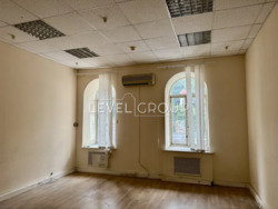 ����������� �� ������� ��������� ��������, �������� ������ �ᒺ������ ����� ������� (9 �����), ������������ �� 1 �� 2 �������� ��������� ����� � ����� ���� � �� ������ �������, 11 �������������� ������. ���� 7