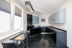 2-кімнатна квартира з ремонтом біля Дніпра та парку Наталка, Оболонь фото 1 2-кімнатна квартира з ремонтом біля Дніпра та парку Наталка, Оболонь фото 1