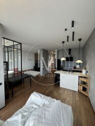  1-    Jack House .   7  14