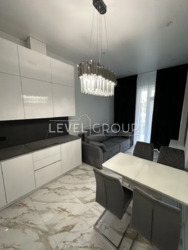 ������� 2-� � ���������� �������� �� ������� �������� �� Park Lake City ���� 1