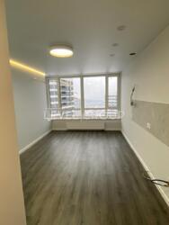 Продаж однокімнатної квартири в ЖК Варшавський 3 фото 1 Продаж однокімнатної квартири в ЖК Варшавський 3 фото 1