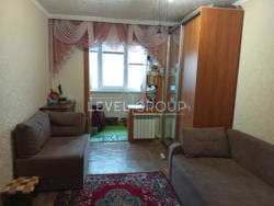 Продається 4-кімнатна квартира в спальному районі Києва за адресою вул. Прилужна 14. фото 1 Продається 4-кімнатна квартира в спальному районі Києва за адресою вул. Прилужна 14. фото 1