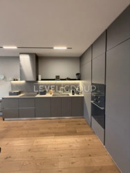 ������ 3-� ��,����� ����, �� New York Concept house ���� 6