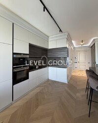 ����������� ����������� ������������ �������� ������ 120,4 �² �� 15 ������ � 17 � ����������� ������� �� ���. ѳ����� ��������, 44-�. ���� 5