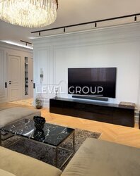 ����������� ����������� ������������ �������� ������ 120,4 �² �� 15 ������ � 17 � ����������� ������� �� ���. ѳ����� ��������, 44-�. ���� 2