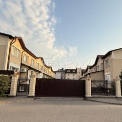 ������ 2-� �������� � �� ����� ����� 'Cappuccino House' ���� 19