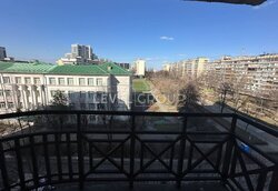 ������ 3� ������� �� ���.��������� 27/4 ���� 9