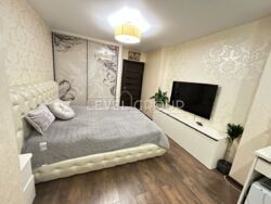 Продам 3-кімнатну квартиру у ЖК ' Щасливий',по вул. Яблунева , Бучанський район, с.Софіївська Борщагівка, ст.м.'Житомирська' або 'Академмістечко', 'ВДНГ', 'Теремки', 15-20 хв. на транспорті. фото 5 Продам 3-кімнатну квартиру у ЖК ' Щасливий',по вул. Яблунева , Бучанський район, с.Софіївська Борщагівка, ст.м.'Житомирська' або 'Академмістечко', 'ВДНГ', 'Теремки', 15-20 хв. на транспорті. фото 5