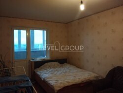 Продаж просторої 2к квартири на Виноградарі фото 1 Продаж просторої 2к квартири на Виноградарі фото 1