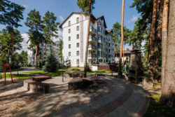 DESNA residence    1052    '  23