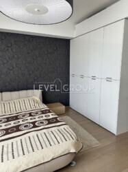 ����������� ��������� 6-������� �������� ������ 215�2 � ������ ����� ���������, ���. ���������������� 6� ���� 12