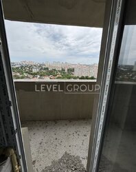  2     'Family & Friends' , 2  8