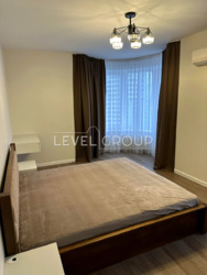 �������� �� ������� 3-������� �������� 90 �² �� ϳ������ ����� ���� 8