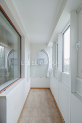 ����������� � ������ 3-������� �������� 212 �² � �� �ĳ����� ������� ������ ��������, 27� � ����� ���� ���� 24