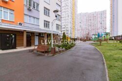 Продам видову 1-к квартиру біля метро Позняки фото 3 Продам видову 1-к квартиру біля метро Позняки фото 3