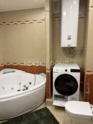 ������ �������� �� ���. �����������, 10 (�. ˳���������). ���� 6