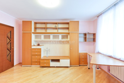 ������ 4-������� �������� �� ��. ���������� ������� ���� 25