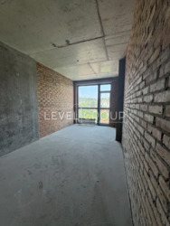 3  (852)   EDELDORF HILLS  7