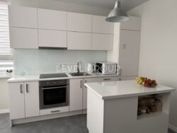 ������ ����� 1 ������� � �� ³������� ���� 8