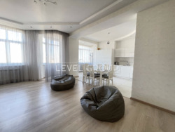 ������ 4-� ������� �������� �� ���� ���� ���� 4