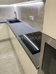 ������ 1-� �������� � ����� �� ������ �� Seven �� ����������, ����������� ���������,20� ���� 4