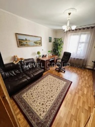 ������ 4-������� �������� ���.������ ����, 5 ����� �������,�������� ���������� ����� ���� 3