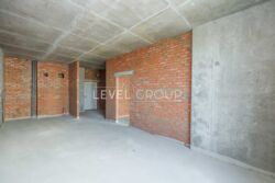  Edelweiss House 1 56,62  72   .  5