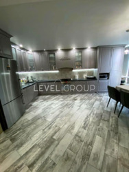 Продаж видової квартири в ЖК ' СкайЛенд ', Голосіївський район, пров. Павла Лі (пров. Московський), 2а фото 1 Продаж видової квартири в ЖК ' СкайЛенд ', Голосіївський район, пров. Павла Лі (пров. Московський), 2а фото 1