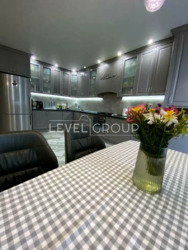 Продаж видової квартири в ЖК ' СкайЛенд ', Голосіївський район, пров. Павла Лі (пров. Московський), 2а фото 2 Продаж видової квартири в ЖК ' СкайЛенд ', Голосіївський район, пров. Павла Лі (пров. Московський), 2а фото 2