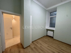 Продаж трьох кімнатної квартири в Царському будинку Тарасівська 8 фото 10 Продаж трьох кімнатної квартири в Царському будинку Тарасівська 8 фото 10