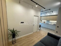 ������ 1-������� �������� �� �Manhattan City� ���� 6