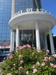 1 692 Podil Plaza   11