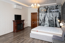 2   RiverStone    8