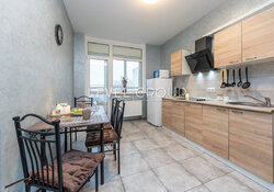 ��������� 1-������� �������� � �� ������������ V ������� ���� 8