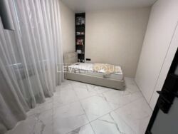     One House     9