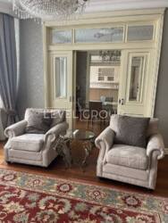 ������ �������� 240 ��.� �� ���������� 103. ����� ���� 20