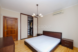 Продаж 4-кімнатної квартири в Cолом'янському районі фото 4 Продаж 4-кімнатної квартири в Cолом'янському районі фото 4