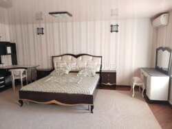 ������ ������������� 9 ��������� �������� ��������� 555� � ������� �� ��������� ���� 10