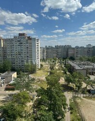 Пропонується до продажу простора 1-кімнатна квартира площею 42 м² у популярному районі Позняки, за адресою вул. Ревуцького, 18А. фото 3 Пропонується до продажу простора 1-кімнатна квартира площею 42 м² у популярному районі Позняки, за адресою вул. Ревуцького, 18А. фото 3