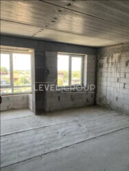    Club House  3