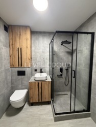 ������ 1 �� ��������, 43,7�2 �� 4U, � ��������, ����� ������������� 15 ��. ���� 10