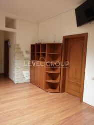 ������ �������� ��� ���������� 3-��� .��.100 �2 � �������� ���� 6