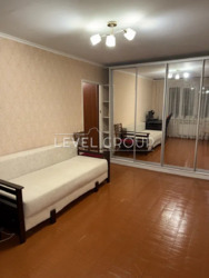 ��������� ������� 2-������� �������� � �������� ������ ����, ����� � ��������� ����� ����������( 650�) �� ��쳿�����(450�). ���� 8